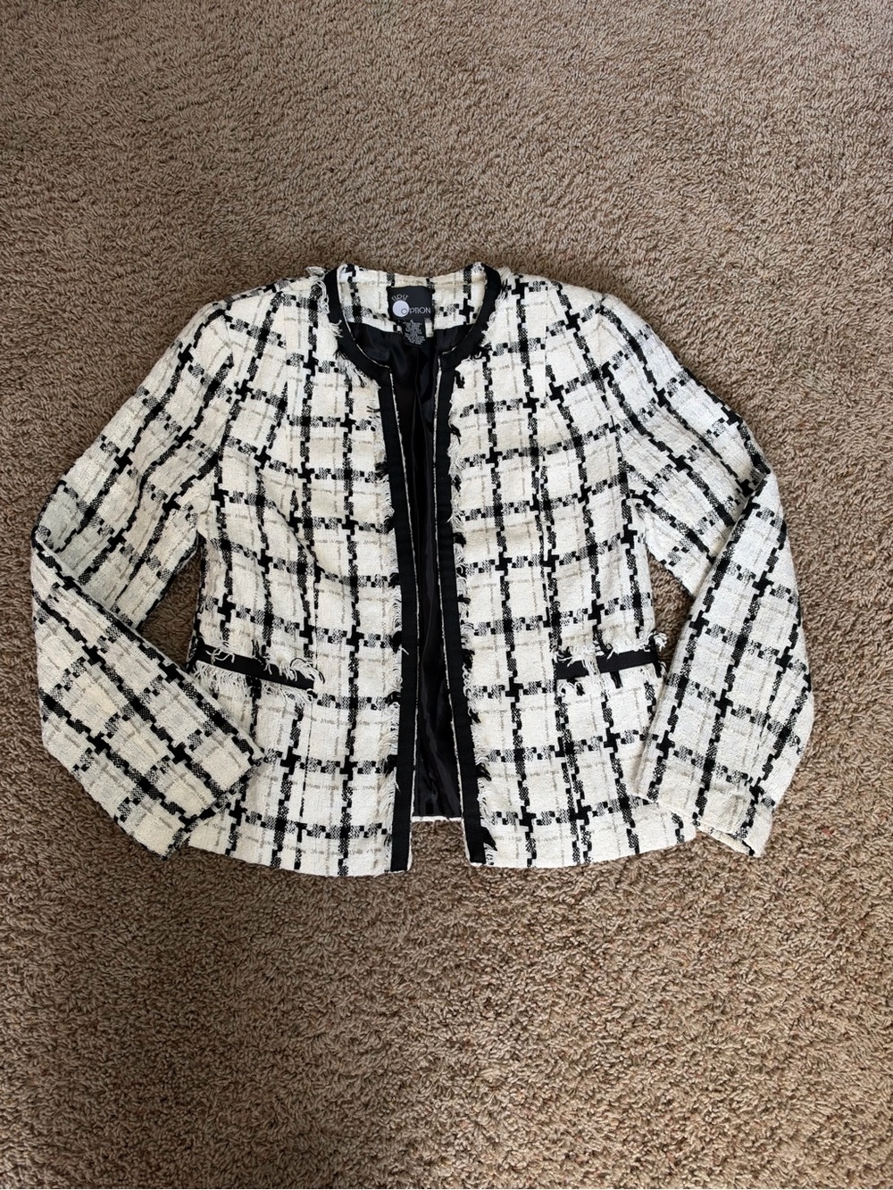 Classic Black & White Tweed Blazer - Unknown Brand